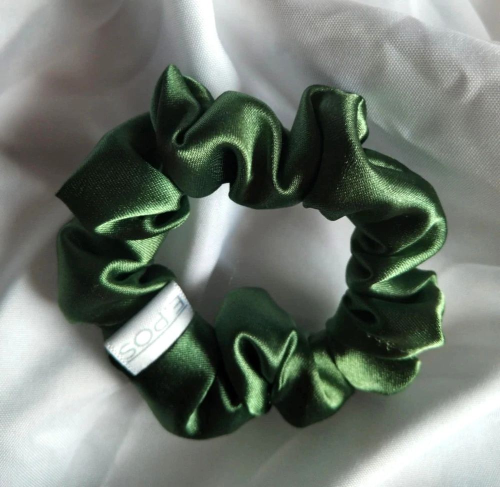Scrunchie mini olivově zelená